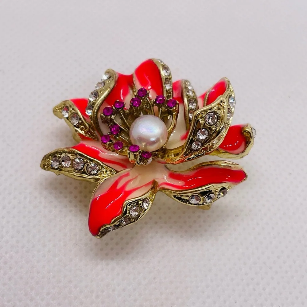 Elegant Gold and Red Floral Brooch